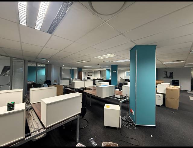 565M² OFFICE TO LET IN PARKTOWN